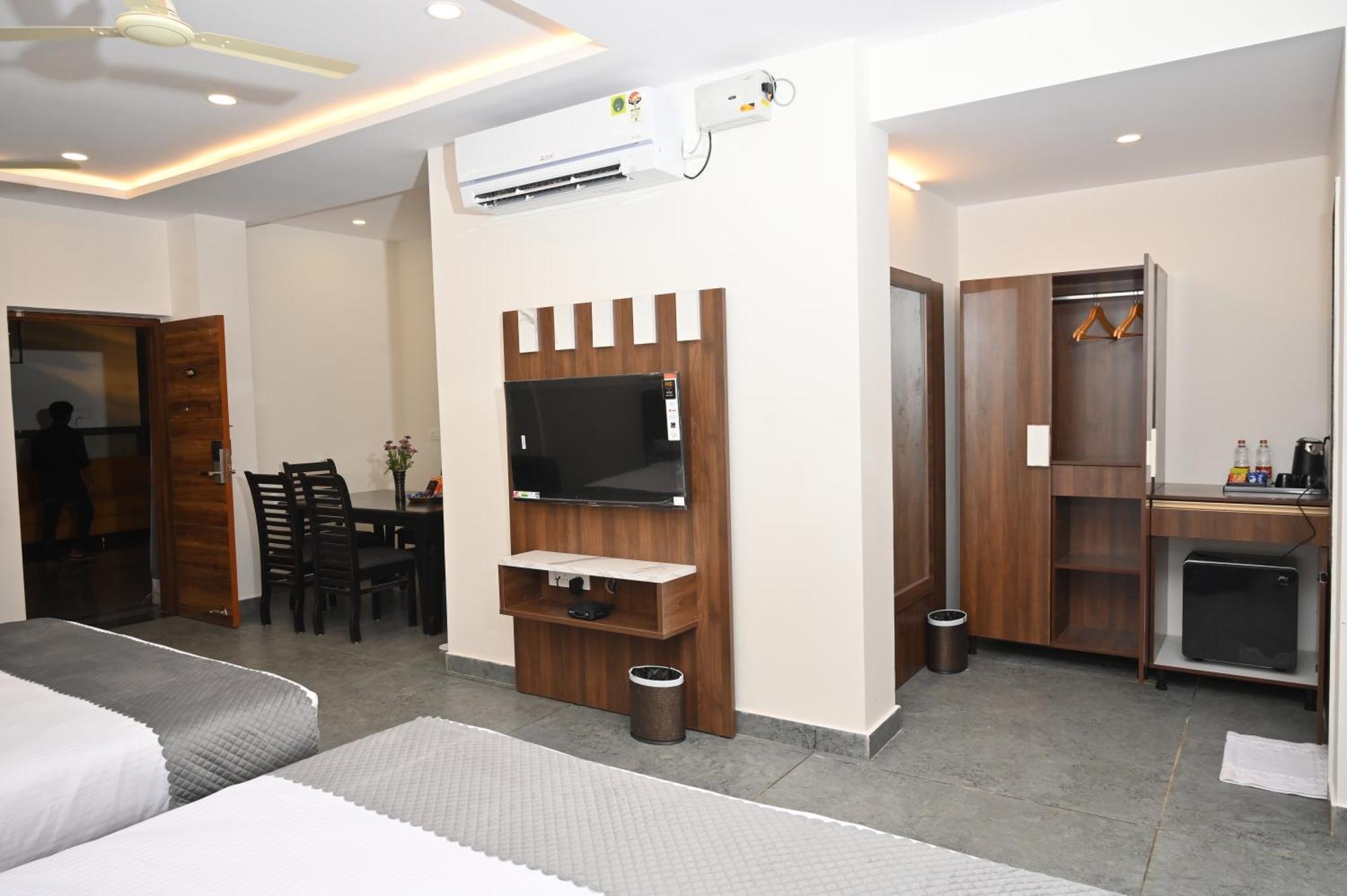 Hotel Shri Devi Comforts Inn Bhatkal Экстерьер фото