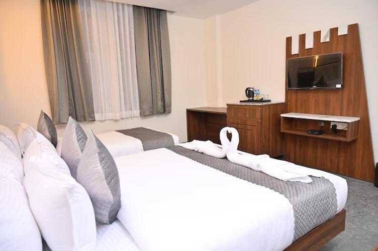 Hotel Shri Devi Comforts Inn Bhatkal Экстерьер фото